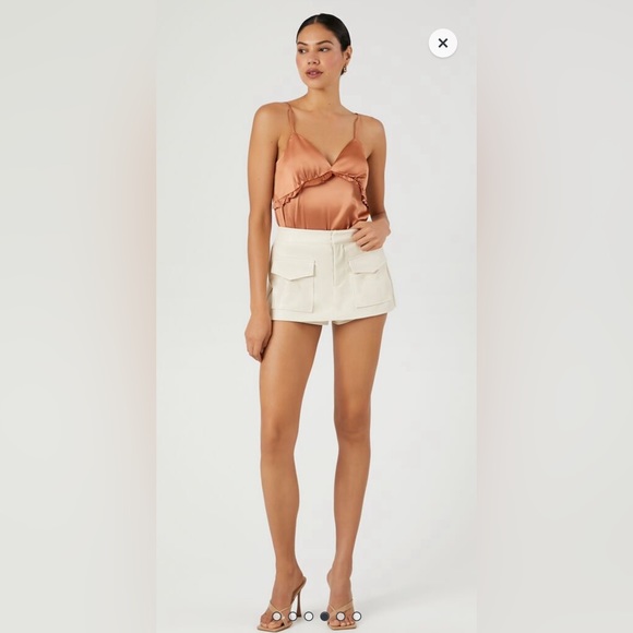 Satin Ruffle-Trim Bodysuit (toasted almond, M) - Picture 3 of 7